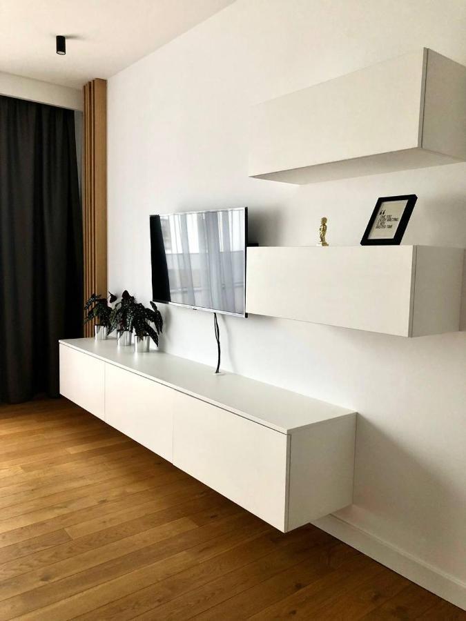 Apartaments Airport Okecie Premium Warsawa Bagian luar foto